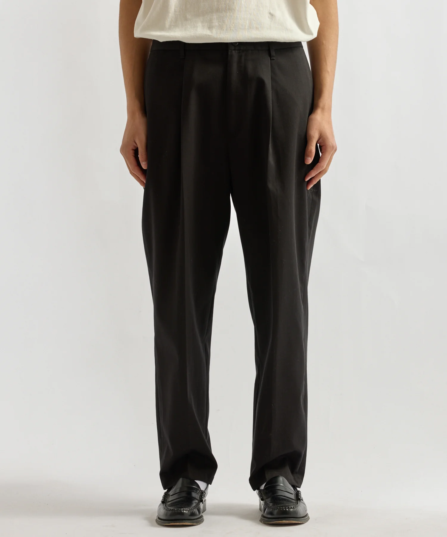 Dean One Tuck Pant - Image 2