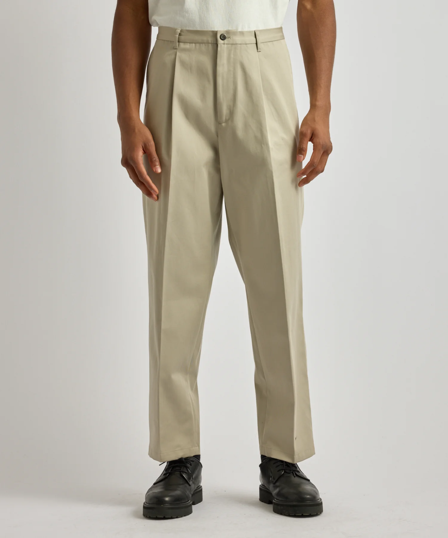 Dean One Tuck Pant - Image 2
