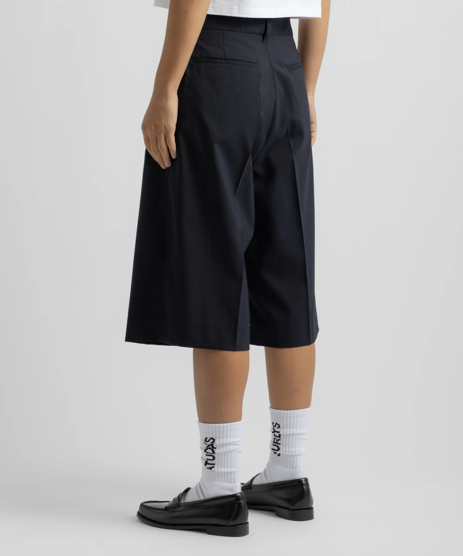 Kim Pleated Shorts - Image 3