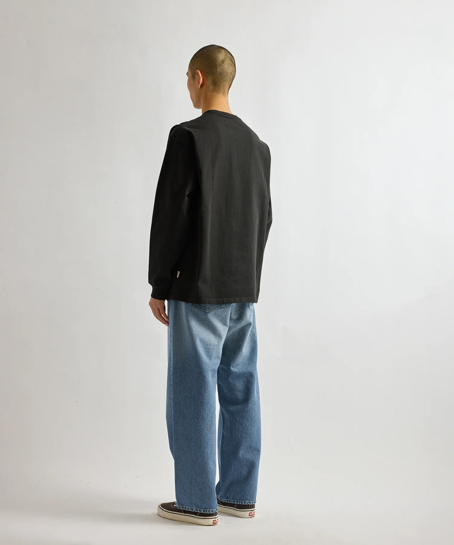 Max Weight Vintage Serif Long Sleeve Tee - Image 4