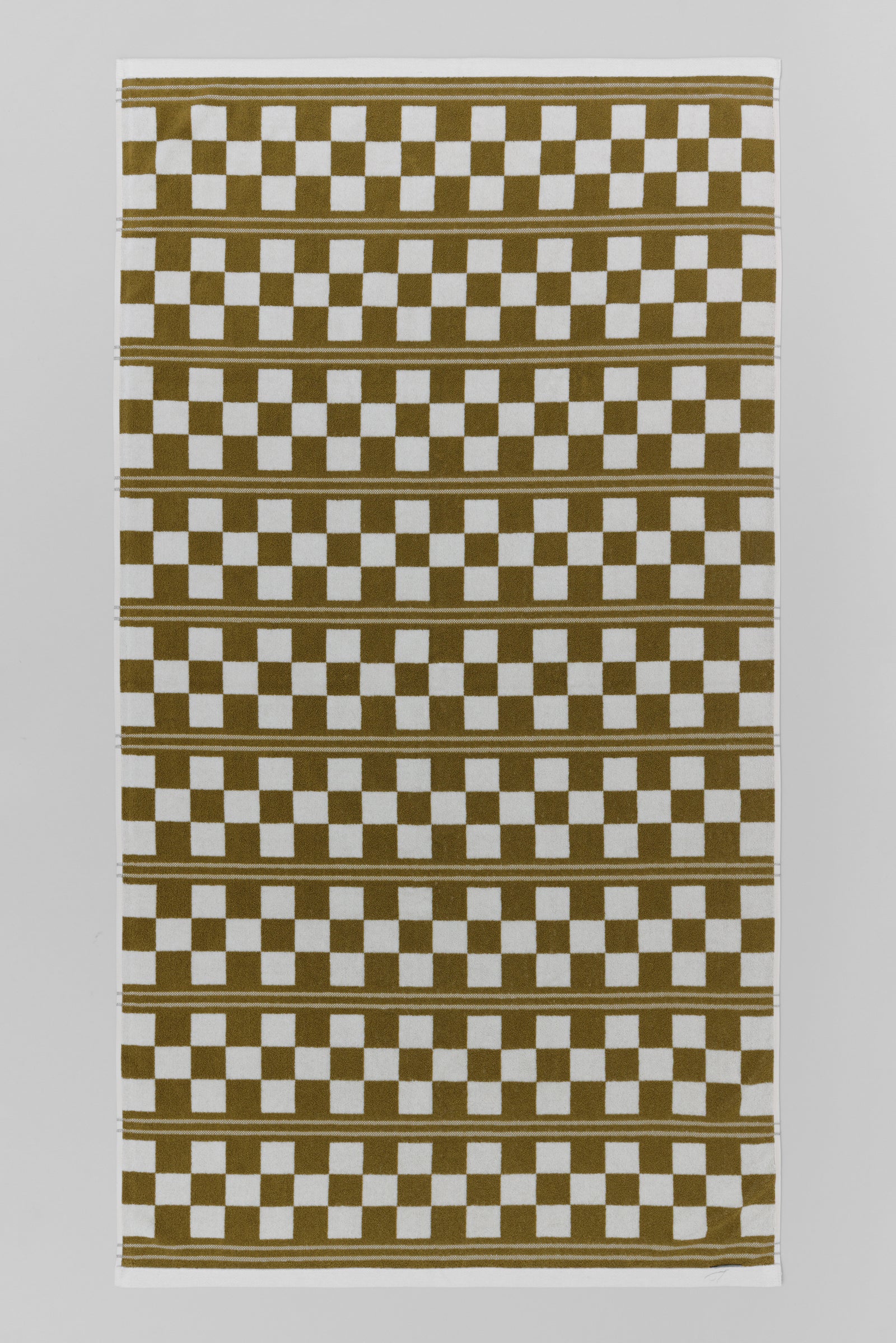 Busby Pool Towel - Image 3